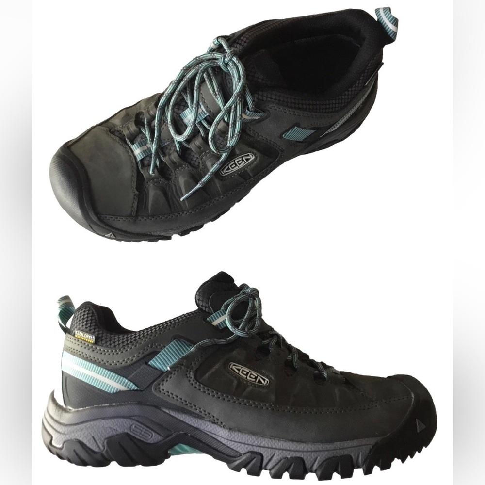 KEEN Womens size 9.5 WATERPROOF HIKING TARGHEE ll SHOES